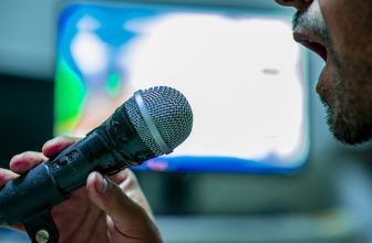 Karaoke-Party: Mit diesen Tipps wird sie garantiert ein Hit!